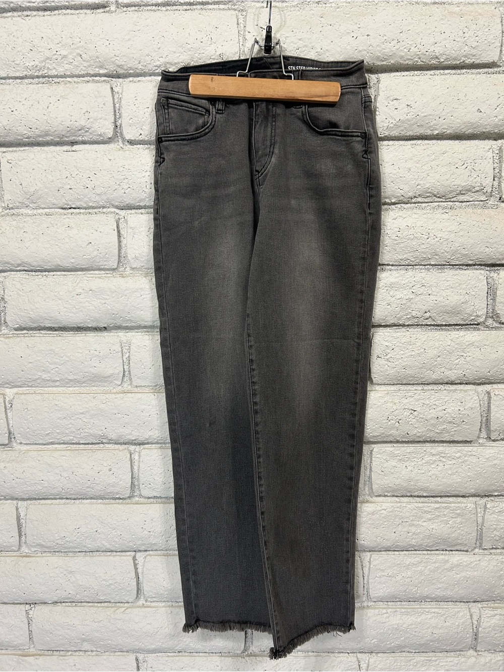 Volcom Stn Step Hi Rise Gray Raw Hem Straight Leg Jeans‎ Size 24 0/2